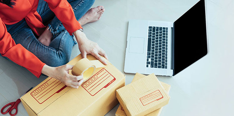 Staub Shipping Desk